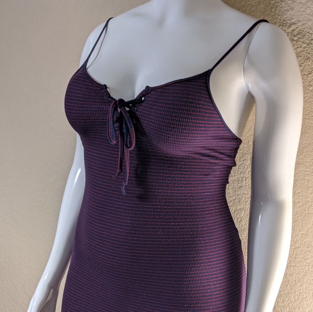 Stunning fitted Striped Navy Red Sexy Bodycon - Picture 6 of 10
